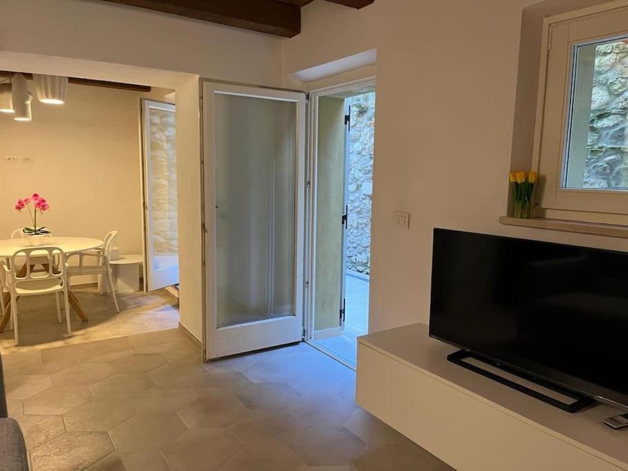 Charme In Centro With Private Parking Ascoli Piceno Exterior foto