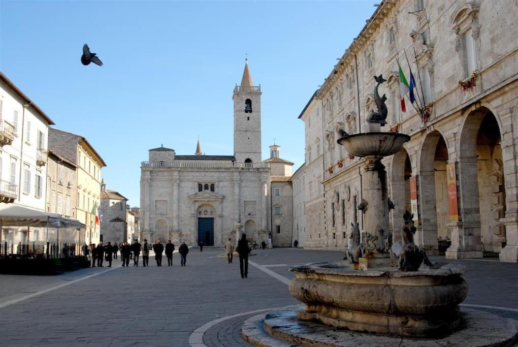 Charme In Centro With Private Parking Ascoli Piceno Exterior foto