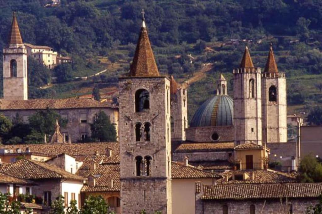 Charme In Centro With Private Parking Ascoli Piceno Exterior foto
