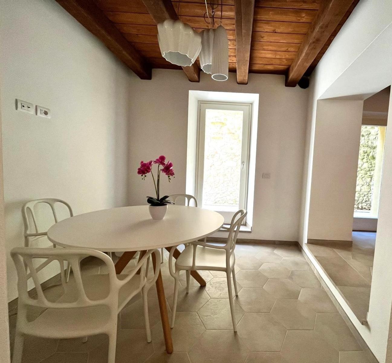 Charme In Centro With Private Parking Ascoli Piceno Exterior foto